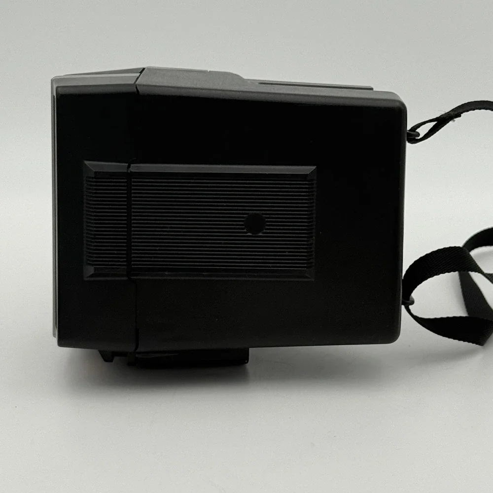 Polaroid Sun 600 LMS Instant Film Camera Vintage Black Silver 600 Series